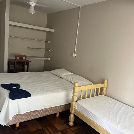 Hotel e Hostel Brasil Curitiba Esterno foto
